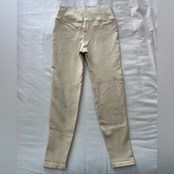 Aerie - Offline Seamless High Waisted 7/8 Leggings - Picture 4 of 9